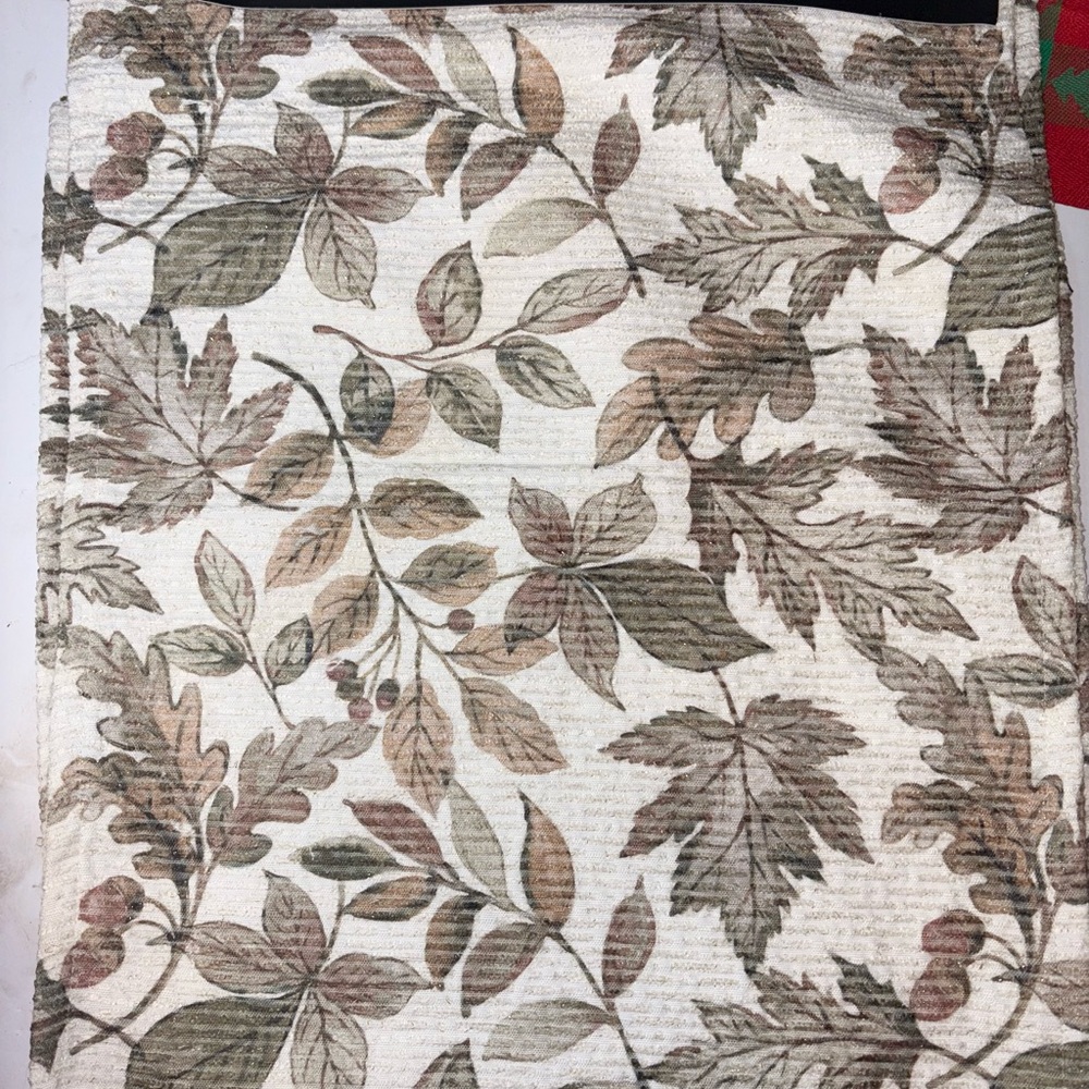 Rachel Zoe Table Runner Leaf Print 16” x 90” - Picture 12 of 12